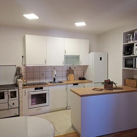 Apartment M&M セニ エクステリア 写真