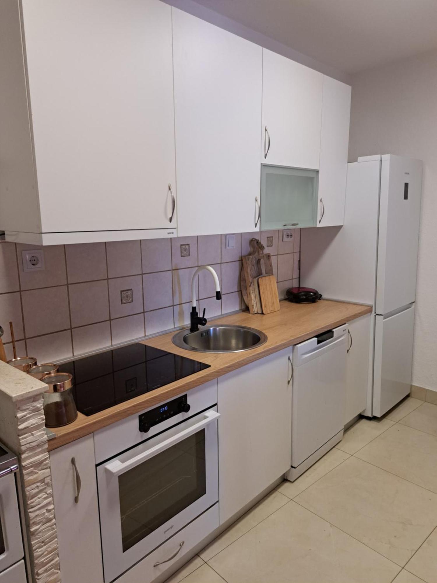 Apartment M&M セニ エクステリア 写真